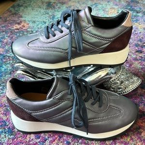 🔮 KOIO Retro Runner Joe Jonas🔮